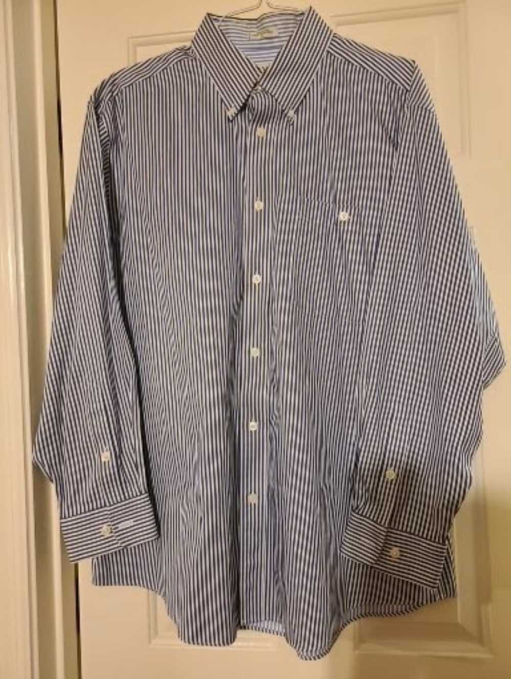Orvis XL Navy and White Pinstripe Dress Shirt: Retirement Sale!!